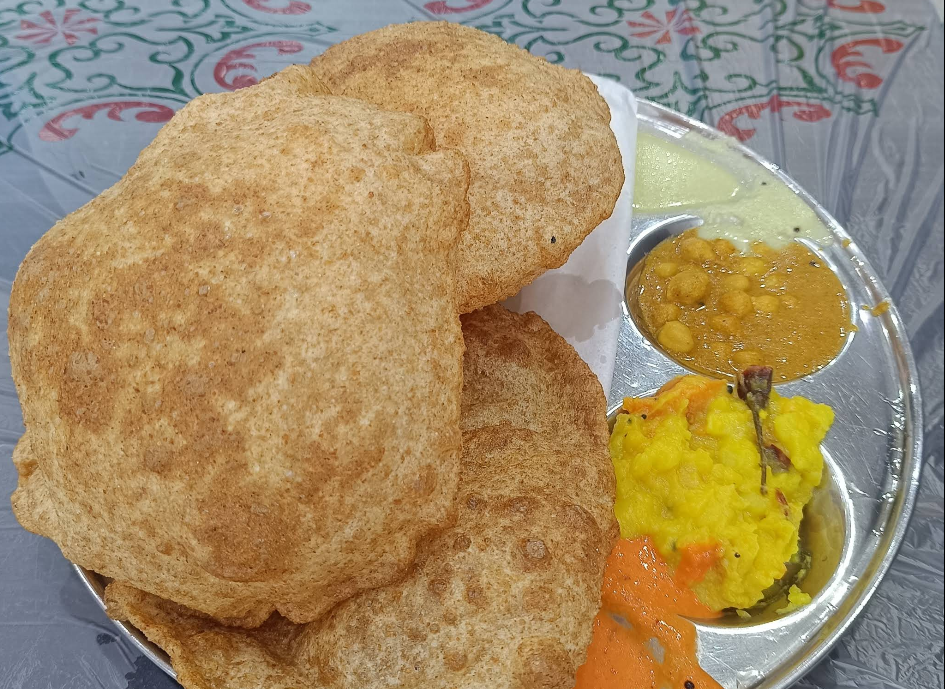 Food at Zam Zam Alkhayr